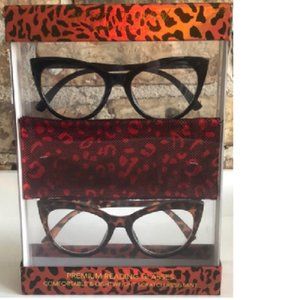 Betsey Johnson Readers Reading Glasses and Case
